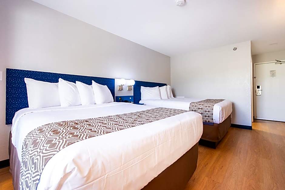 Microtel Inn & Suites by Wyndham London