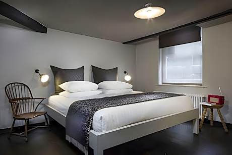 Standard  Double Room - Main Inn