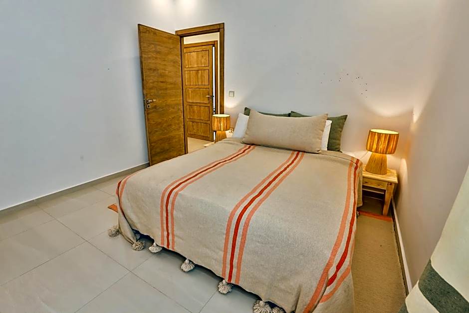 Hanah Apartments