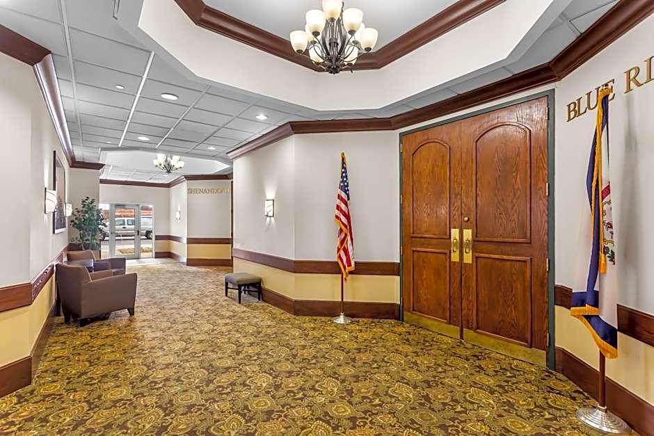 Country Inn & Suites by Radisson, Beckley, WV