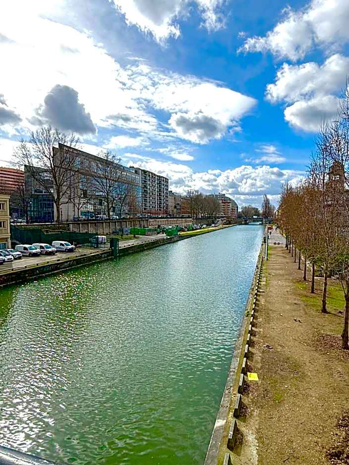 Peace and Love Hostel