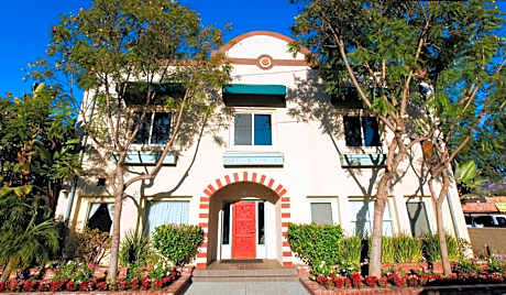 Santa Paula Inn
