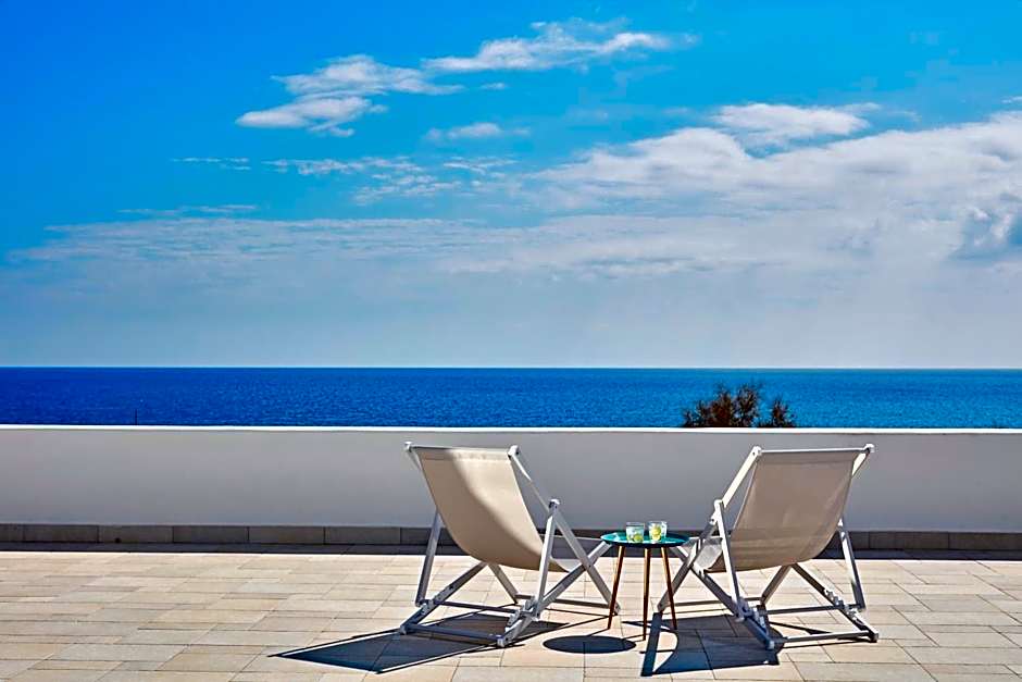 Aqua Blue Beach Hotel