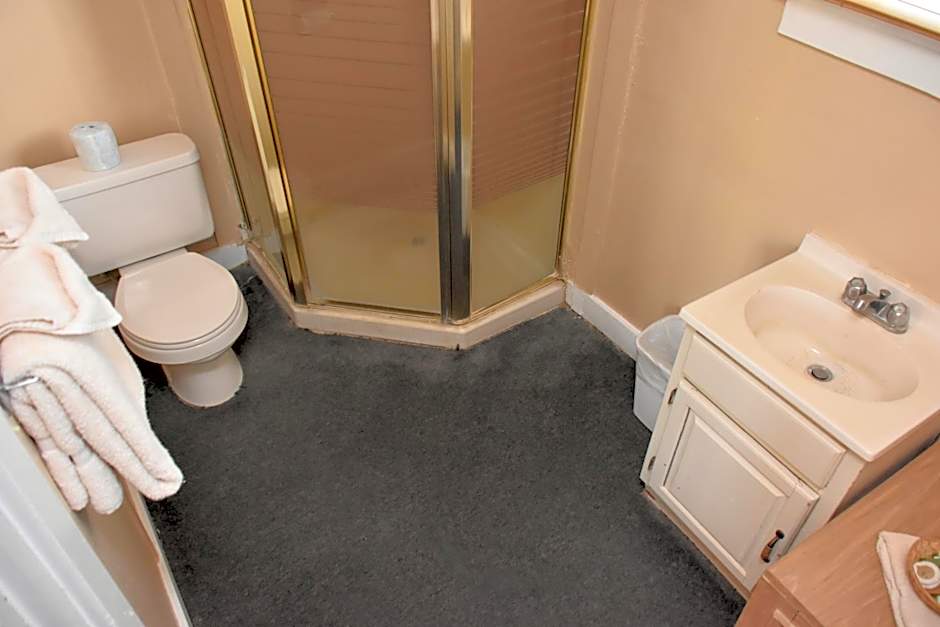 Panamint Springs Motel & Tents