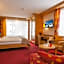 Hotel Holiday