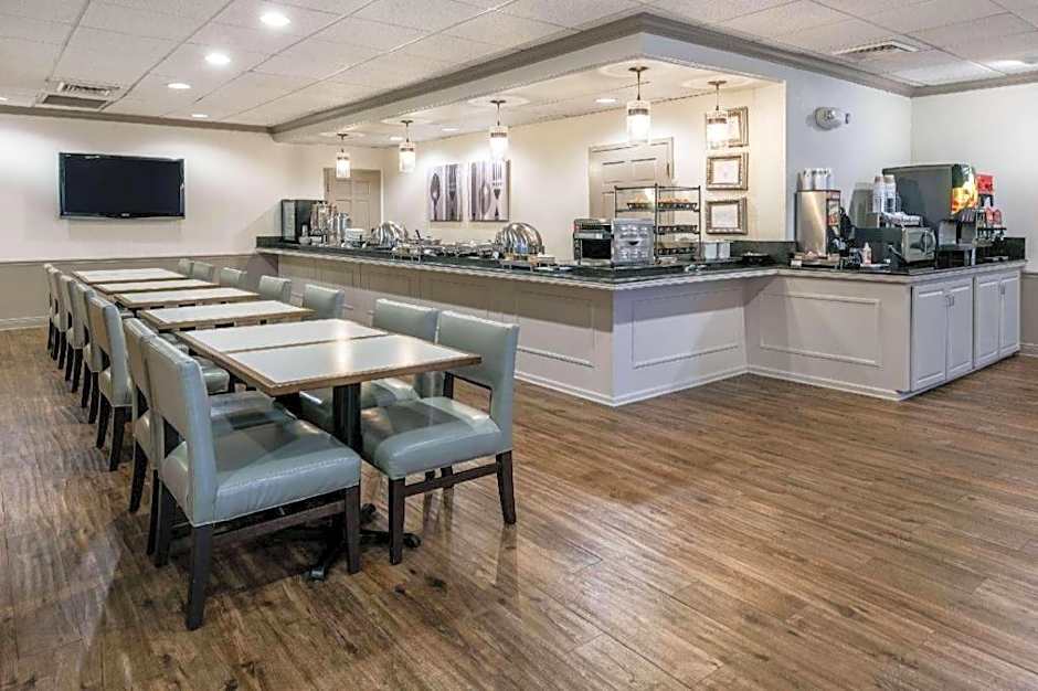 Richmond Inn And Suites – Baton Rouge, LA