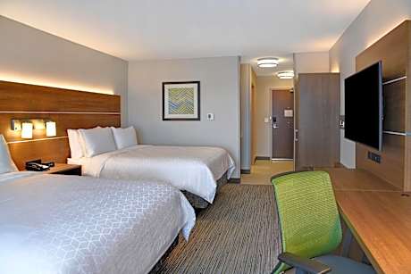 Standard Queen Room with Two Queen Beds