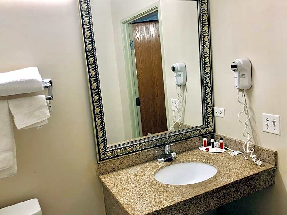 Baymont by Wyndham Gurnee