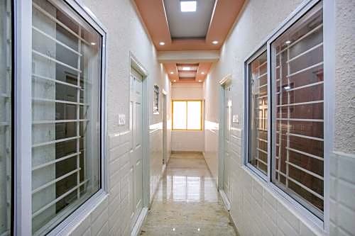 OYO Flagship 10363 Sri Balaji Guest House & Restaurent