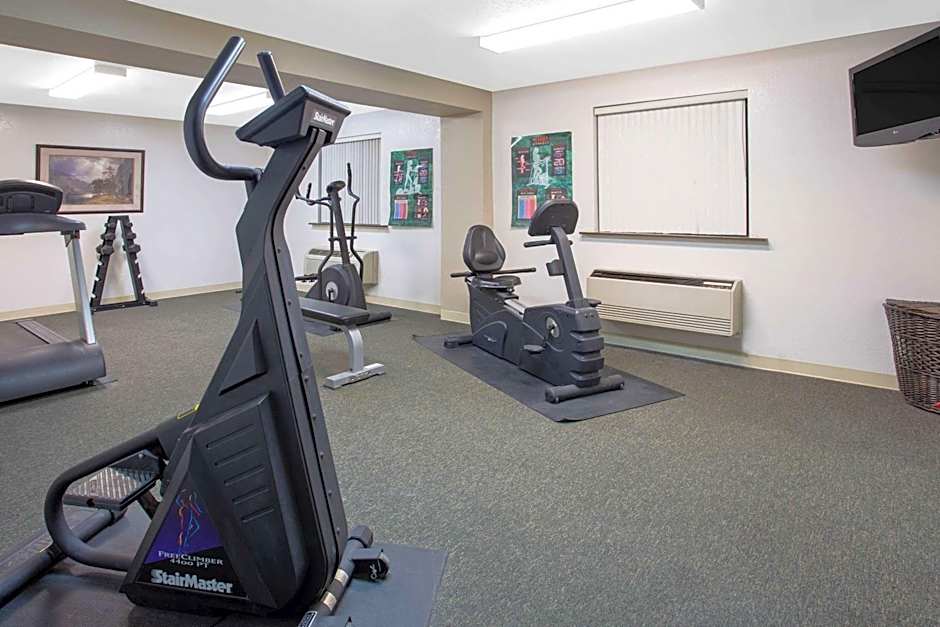 Super 8 by Wyndham Billings