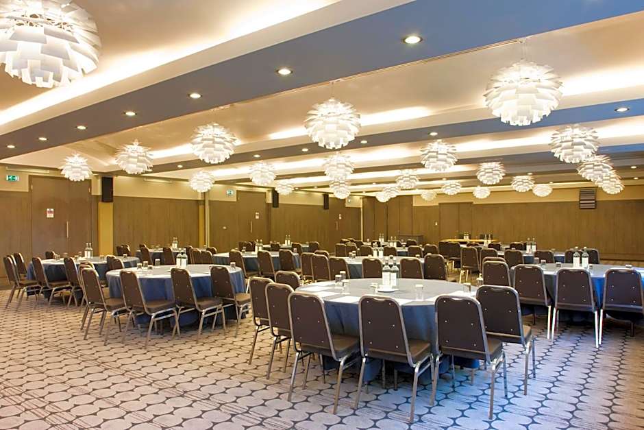 Crowne Plaza London - Kingston By IHG