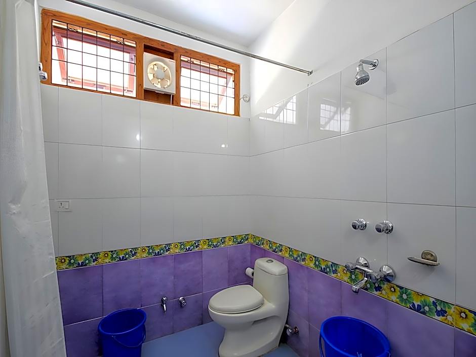 Hotel Lake Inn - A Luxury Lake View Hotel