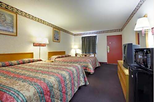 Americas Best Value Inn & Suites Macon at Eisenhower Pkwy