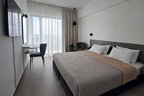 Triple Room with Sea View