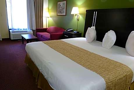 King Suite with Spa Tub - Non-Smoking
