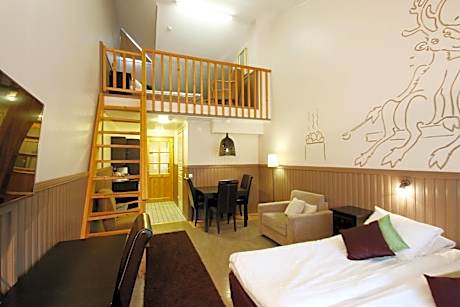 Family Room with Sauna