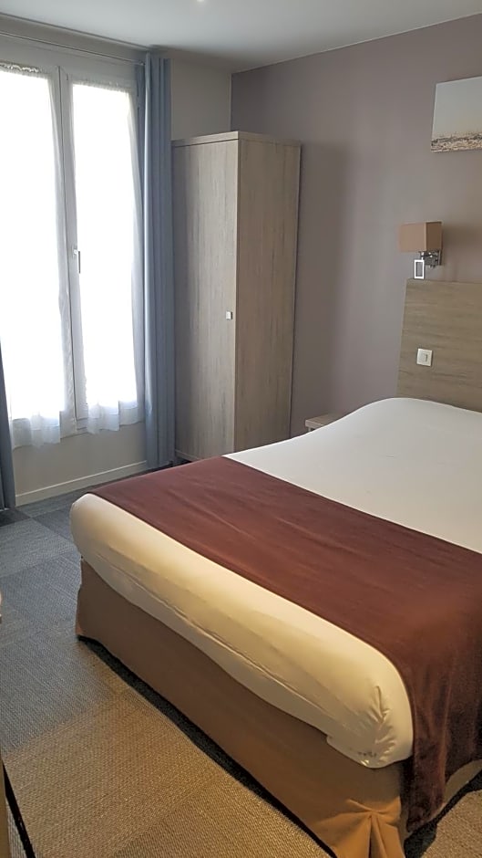Hotel Cosmos