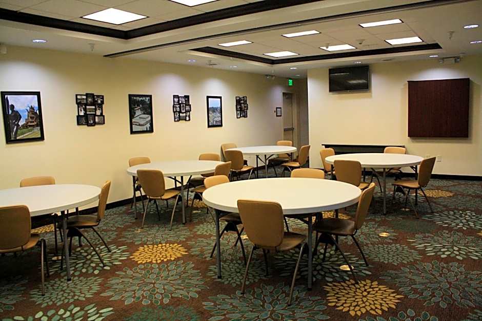 Staybridge Suites Minot By IHG