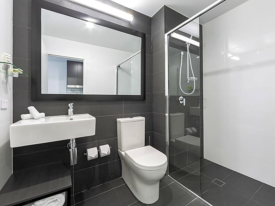 THE SEBEL CANBERRA CIVIC