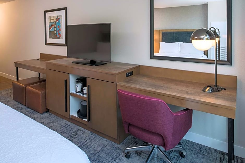 Hampton Inn And Suites By Hilton Portland-Pearl District