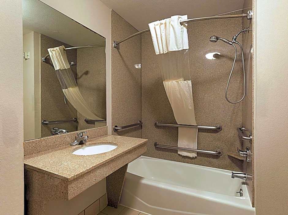 Kemah Edgewater Hotel, SureStay Collection by Best Western