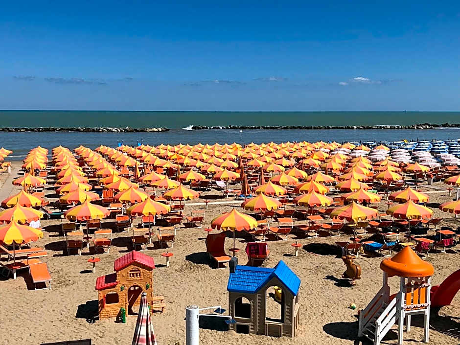 LUXORY BEACH APARTMENTS BELLARIA