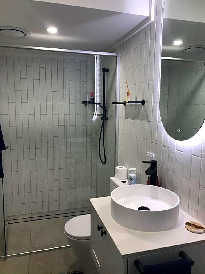 Golden Sands on the Beach - Absolute Beachfront Apartments