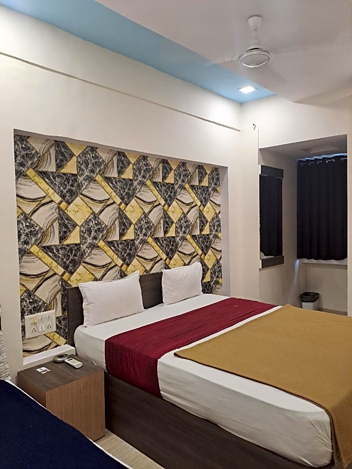 Hotel Gitanjali Kalupur(Relief Road)