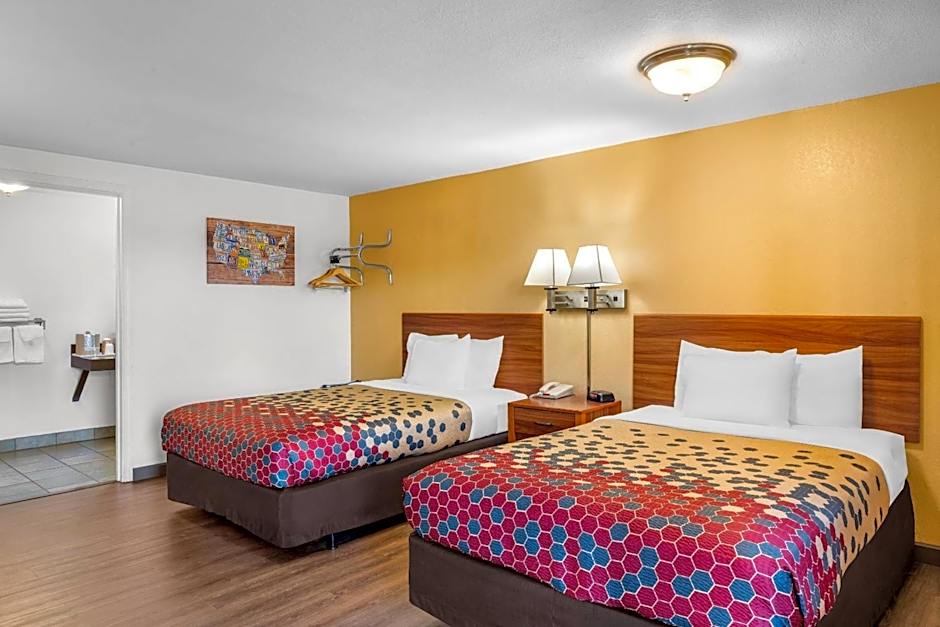 Econo Lodge Miles City I-94