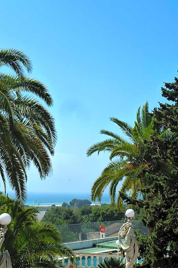 Photo 1 of 5 of 1 Double Bed or 2 Beds, Sea View
