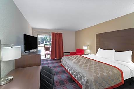 King Room with Mountain View- Non-Smoking