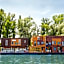 ArkaBarka Floating Hostel