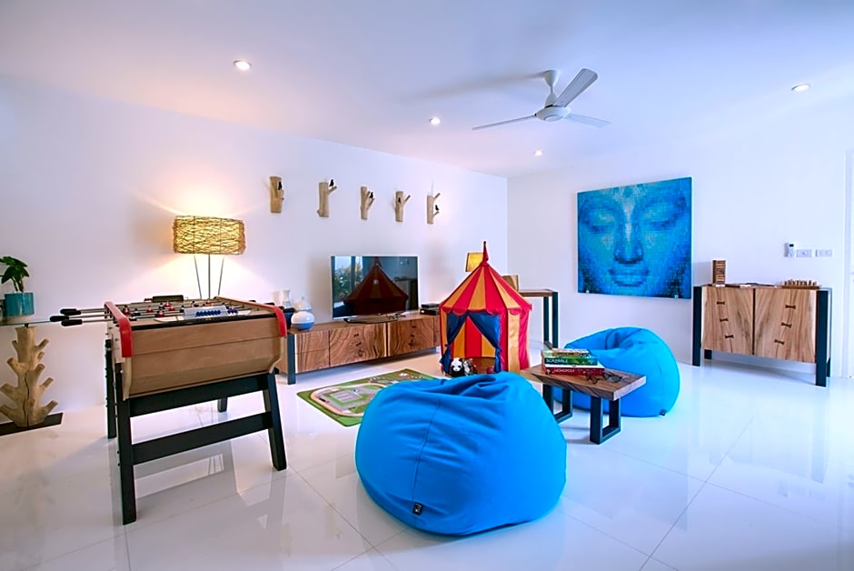 Shades Of Blue Villa