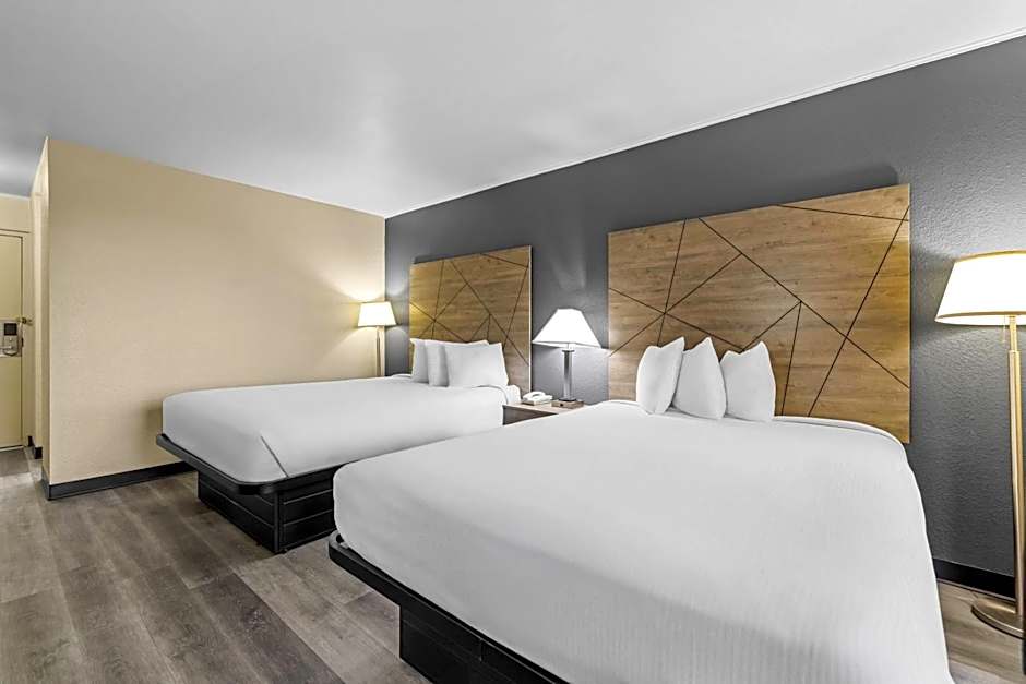 Travelodge by Wyndham Rapid City