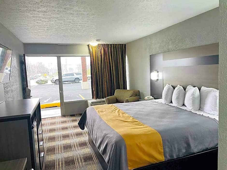 Travelodge by Wyndham Sellersburg / Louisville North