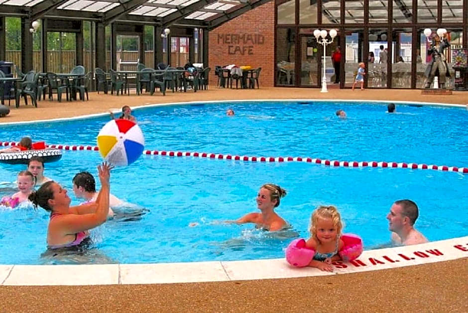 Luxury static caravan, 6 berth, Marine Holiday Park, Rhyl, Wales