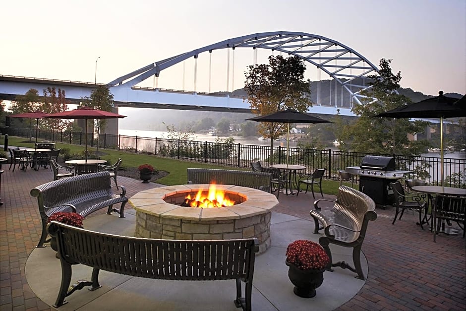 Fairfield Inn & Suites by Marriott Pittsburgh Neville Island