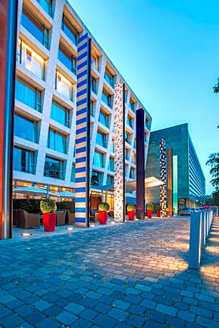 Radisson Blu Media Harbour Hotel, Düsseldorf