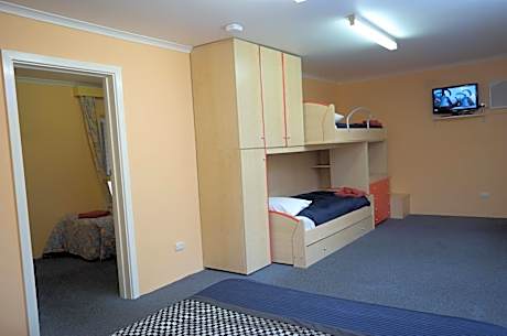 Two-Bedroom Suite