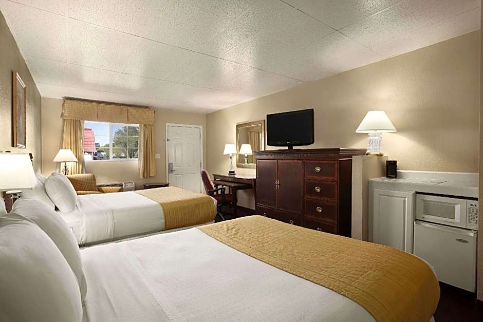 Days Inn by Wyndham Montrose