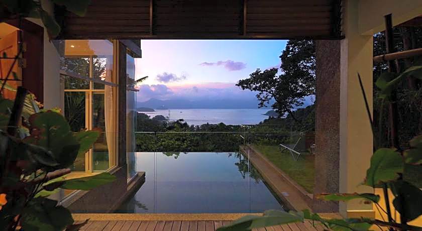 Ambong Pool Villas - Private Pool