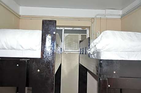 Bed in 4-Bed Mixed Dormitory Room