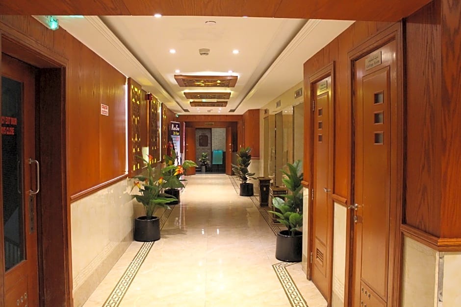 Clifton International Hotel