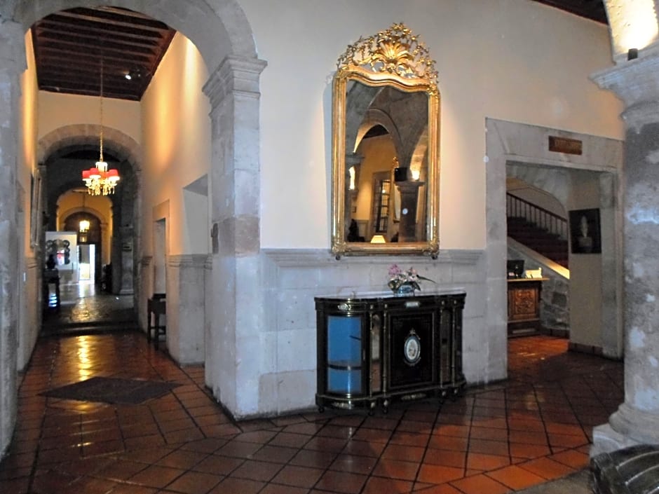 Hotel Virrey De Mendoza