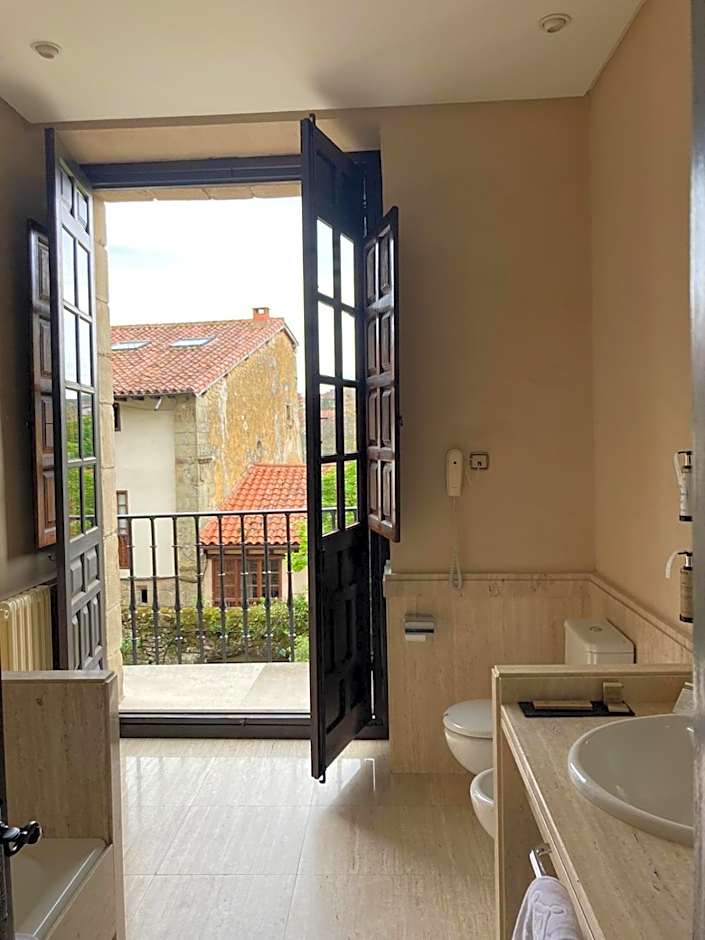 Parador de Santillana Gil Blas