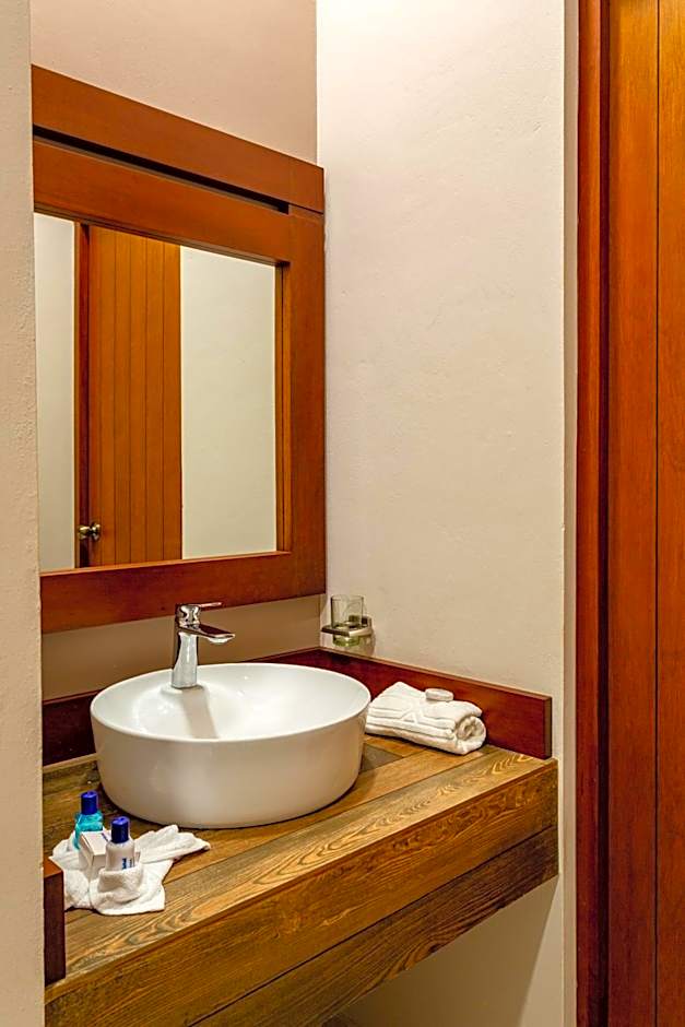 Xuux Peek by Tecnohotel