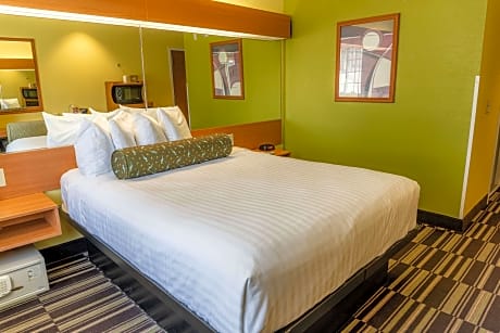 2 Queen Beds Mobility Accessible Room Non-Smoking