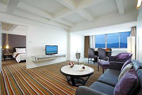 Executive Suite - King