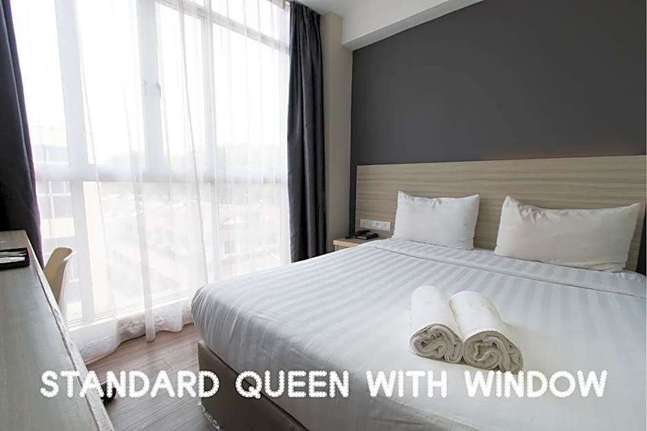 Photo 1 of 7 of Standard 1 Queen Bed