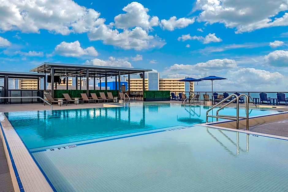 Cambria Hotel St Petersburg-Madeira Beach Marina